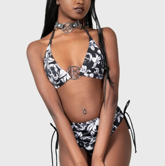 NWT Killstar Harlette's Revenge Bikini. Sizes XS and S. - Picture 3 of 11